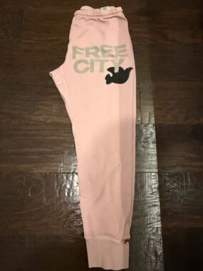 freecity Light Pink Logo Sweatpants